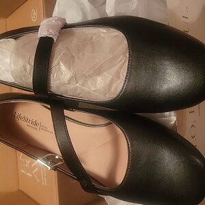 LifeStride Black Smooth Shoes (12W)